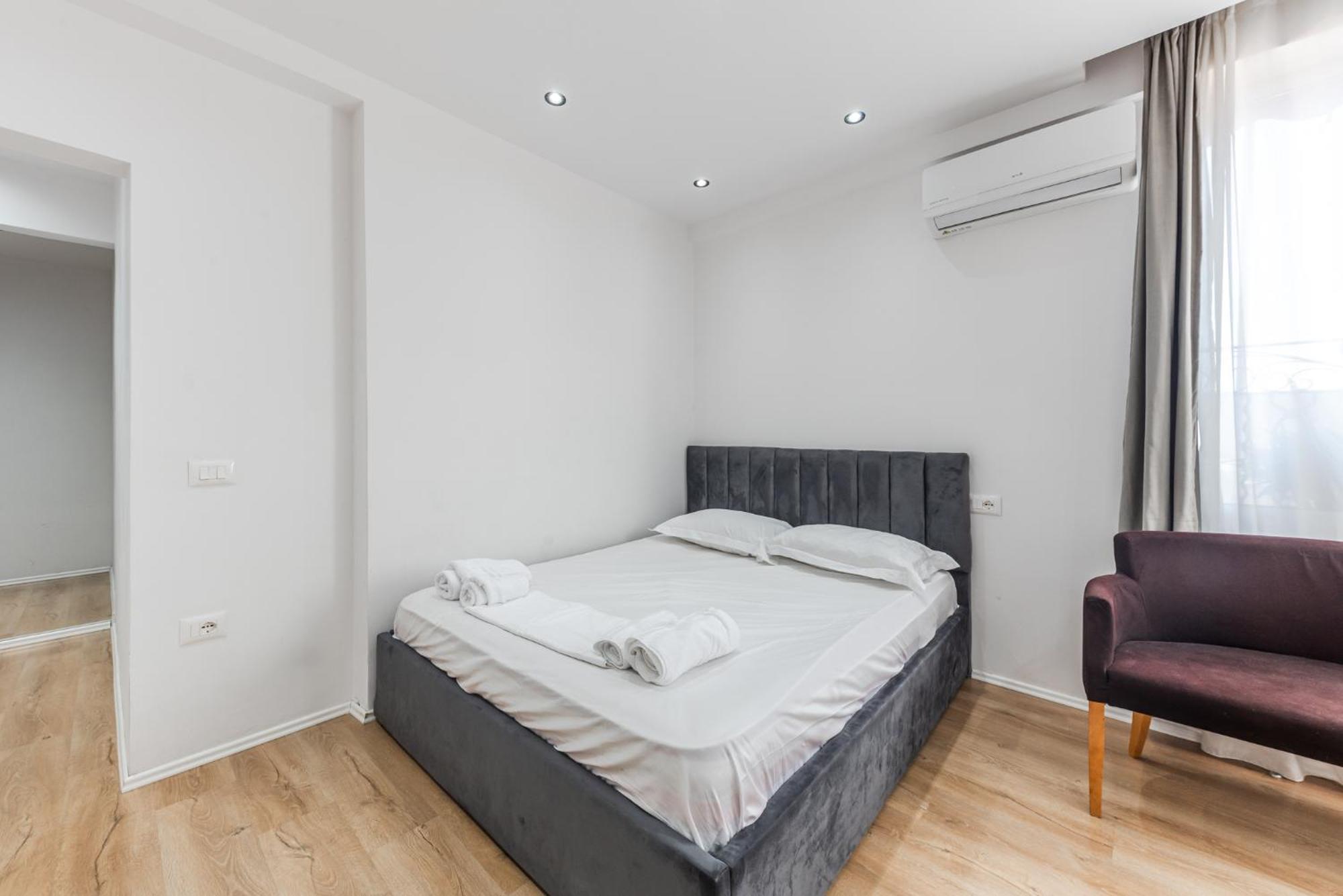 Atelier Apartments By Kondo Stays Tirana Exterior foto
