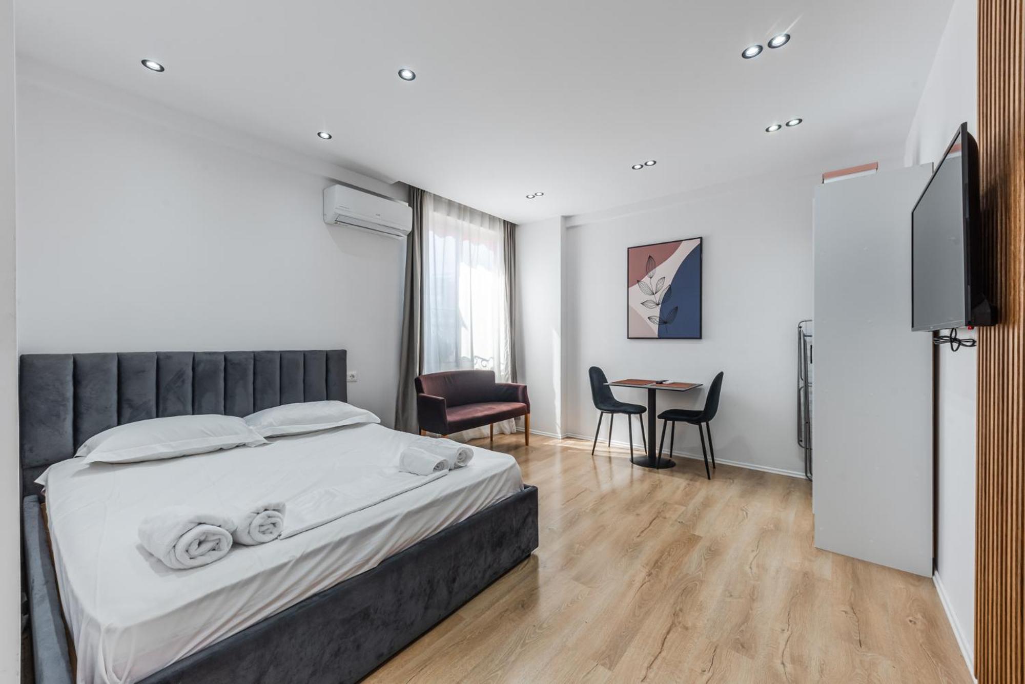 Atelier Apartments By Kondo Stays Tirana Exterior foto