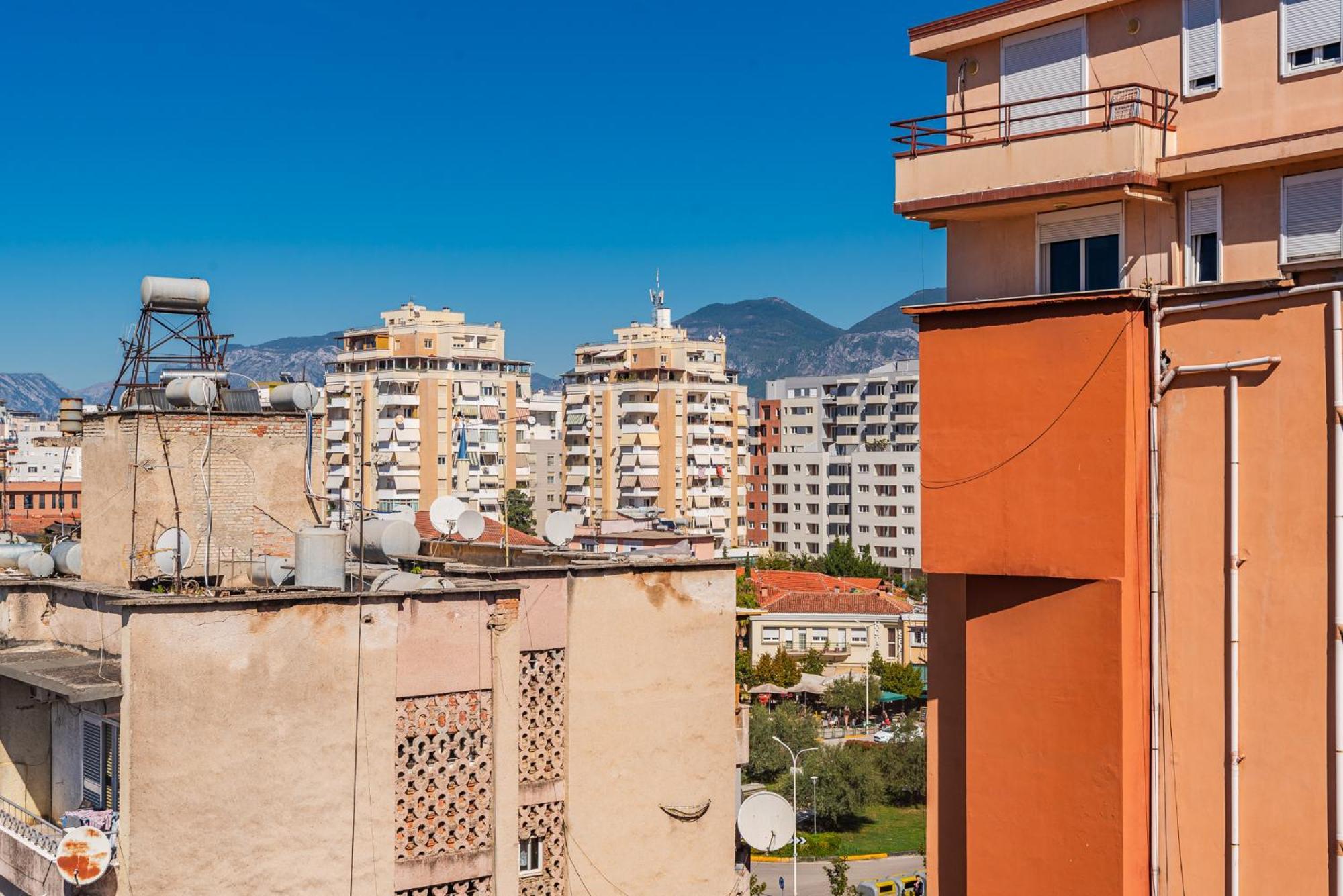Atelier Apartments By Kondo Stays Tirana Exterior foto