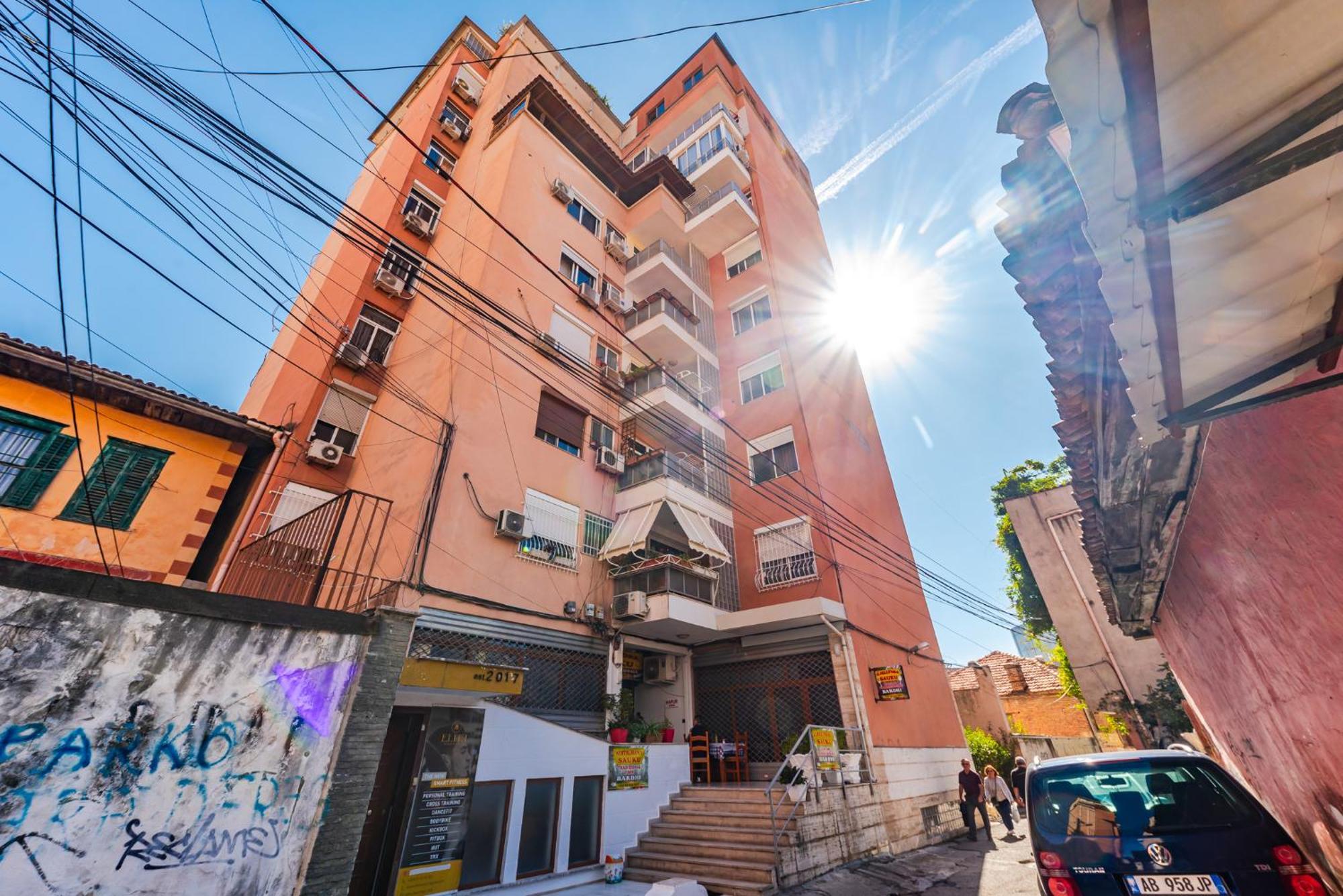 Atelier Apartments By Kondo Stays Tirana Exterior foto